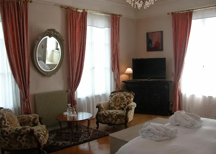 Domaine De Beaupre - The Originals Relais Hotel