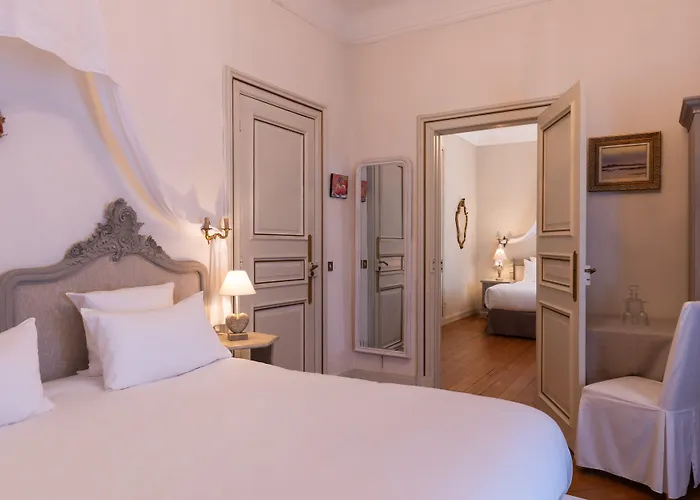 Hotel Domaine De Beaupre - Hotel The Originals Relais 3*